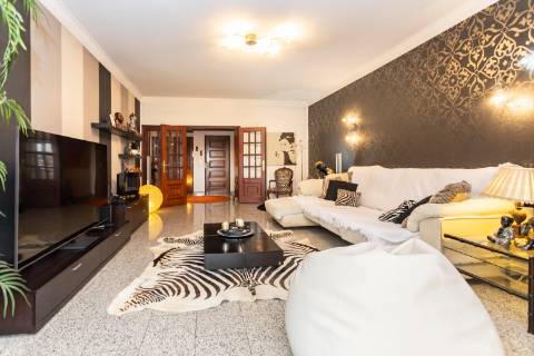 Apartamento T4 ,Bairro do Liceu , Setúbal