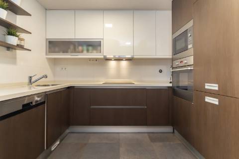Apartamento T3, C/parqueamento ,Condominio Terrazzo, Setúbal.