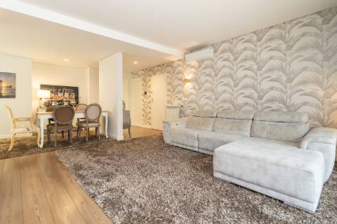 Apartamento T3, C/parqueamento ,Condominio Terrazzo, Setúbal.