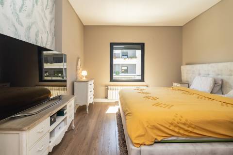 Apartamento T3, C/parqueamento ,Condominio Terrazzo, Setúbal.