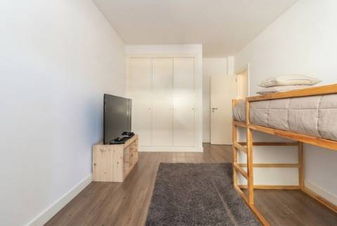 Apartamento T3, C/parqueamento ,Condominio Terrazzo, Setúbal.