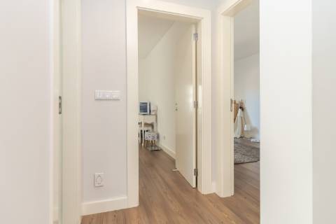 Apartamento T3, C/parqueamento ,Condominio Terrazzo, Setúbal.
