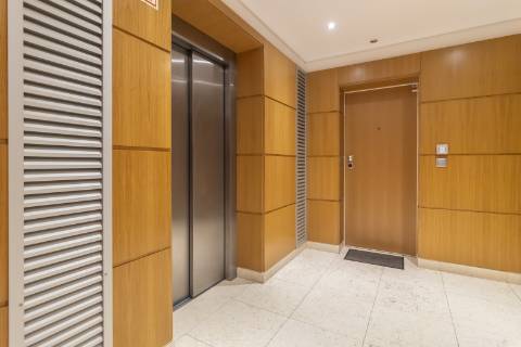 Apartamento T3, C/parqueamento ,Condominio Terrazzo, Setúbal.