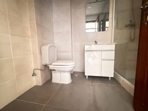 Apartamento t2, c/ parqueamento, Bairro Sao Gabriel , Setúbal
