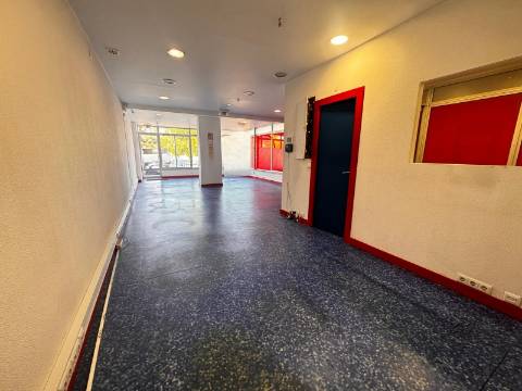 Loja ,Monte Belo ,Setubal