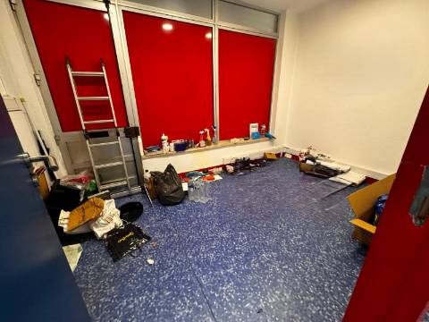 Loja ,Monte Belo ,Setubal