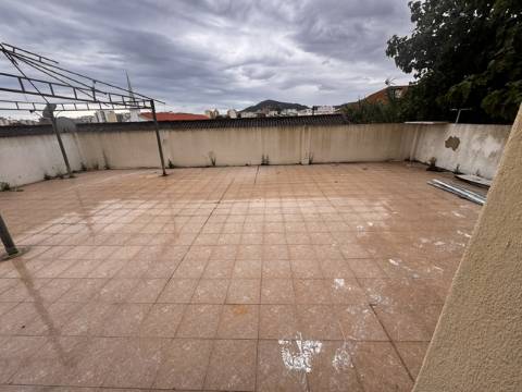 Apartamento T3, com terraço ,Bairro São Gabriel, Setúbal