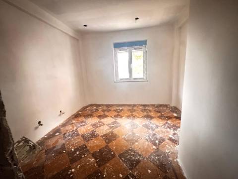 Apartamento T3, com terraço ,Bairro São Gabriel, Setúbal