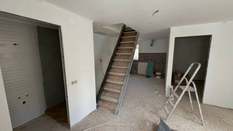 Apartamento T1+1, Quebedo, Setúbal