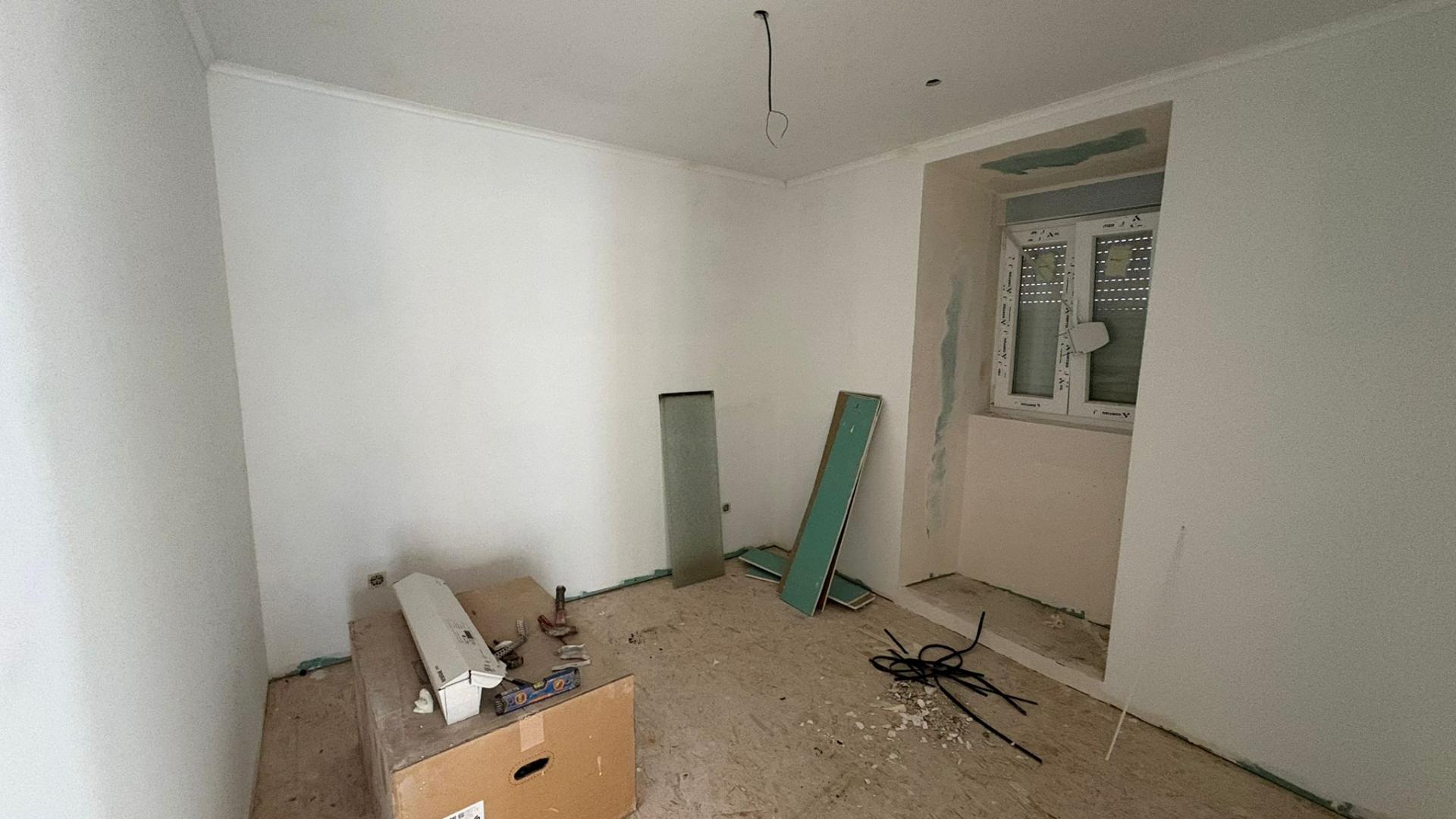Apartamento T1+1, Quebedo, Setúbal