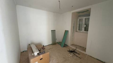 Apartamento T1+1, Quebedo, Setúbal