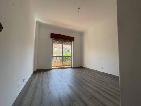 Apartamento T2, Bairro do Liceu, Setúbal