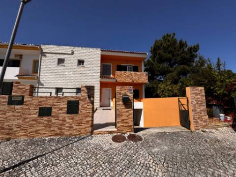 Moradia T4, Serralheira, Setúbal