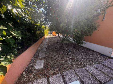 Moradia T4, Serralheira, Setúbal