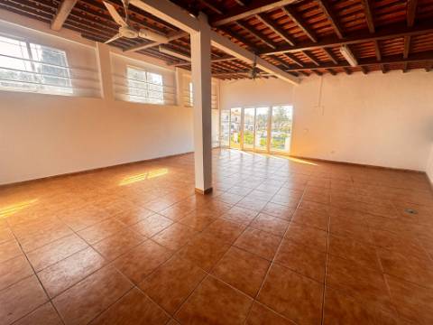 Moradia T4, Serralheira, Setúbal