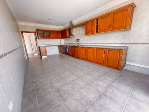 Moradia T4, Serralheira, Setúbal