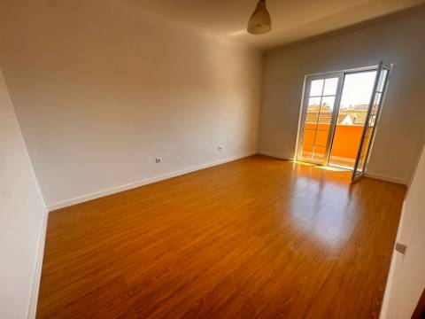 Moradia T4, Serralheira, Setúbal