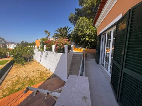 Moradia T4, Serralheira, Setúbal