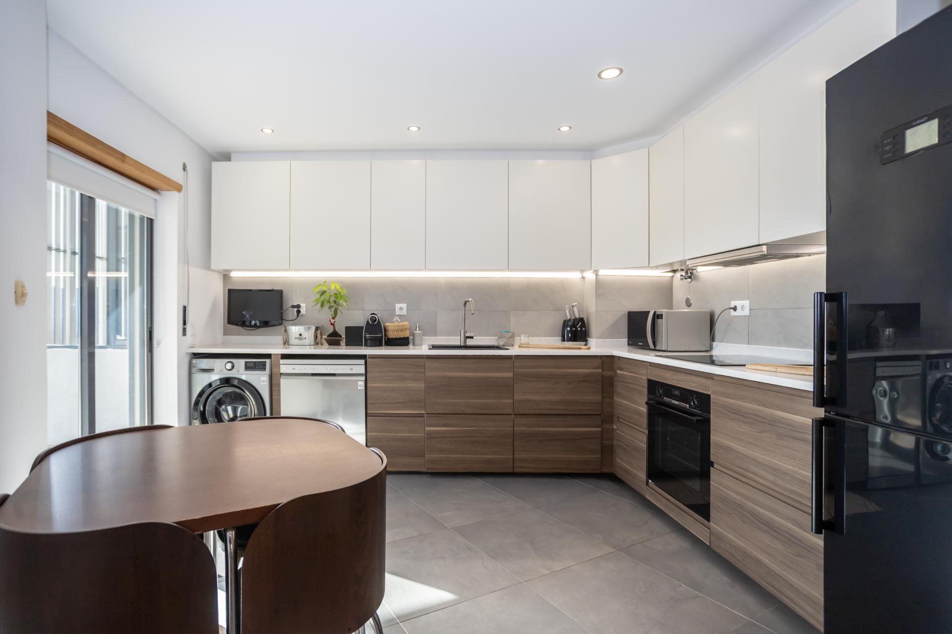 Apartamento T3 com garagem, Nova Azeda,Setúbal