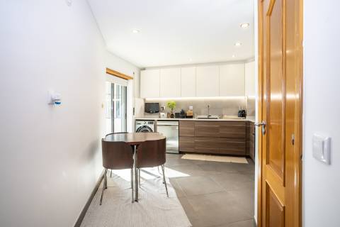 Apartamento T3 com garagem, Nova Azeda,Setúbal