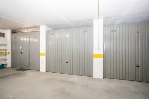 Apartamento T3 com garagem, Nova Azeda,Setúbal