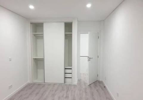 MORADIA T3 ISOLADA TÉRREA, EM CONSTRUÇÃO - FERNÃO FERRO