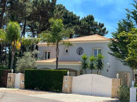 Fantástica moradia T4+1 na Herdade da Aroeira