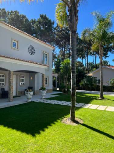 Fantástica moradia T4+1 na Herdade da Aroeira