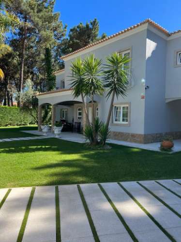 Fantástica moradia T4+1 na Herdade da Aroeira