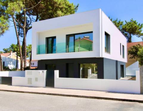 MORADIA ISOLADA T4 COM PISCINA - AROEIRA