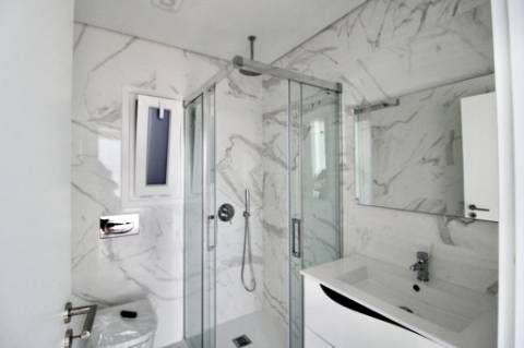 MORADIA T4 GEMINADA ARQUITETURA CONTEMPORÂNEA COM PISCINA - FERNÃO FERRO