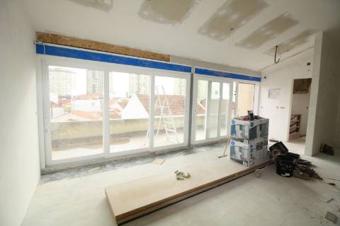 Prédio na Costa de Caparica