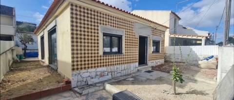 2 Moradias T2 Alto do Índio