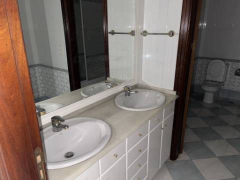 Moradia T4 Foros da Amora