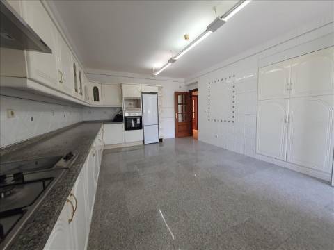 Moradia T4 Foros da Amora