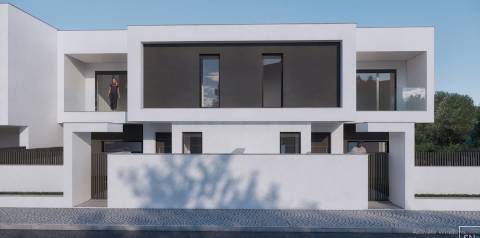 Moradia Geminada T4 Caparica Pera