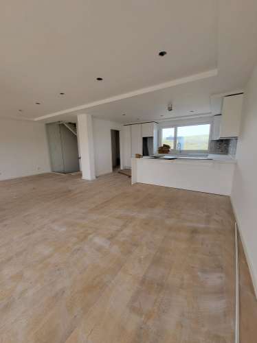 Moradia Geminada T4 Caparica Pera