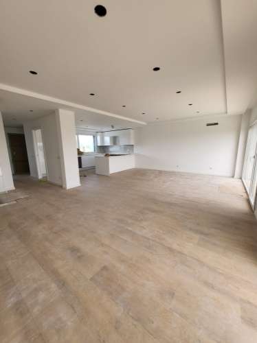 Moradia Geminada T4 Caparica Pera