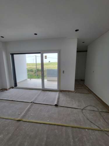 Moradia Geminada T4 Caparica Pera