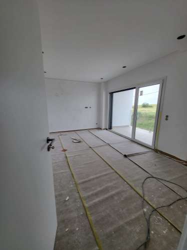 Moradia Geminada T4 Caparica Pera