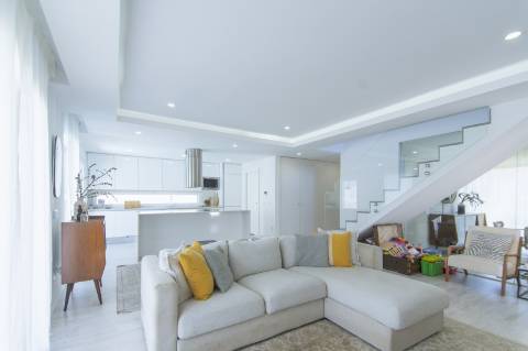 Excelente Moradia T4 - Aroeira