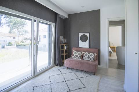 Excelente Moradia T4 - Aroeira