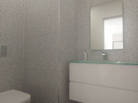 MORADIA T3 GEMINADA TÉRREA, COM GARAGEM E PISCINA - AZEITÃO