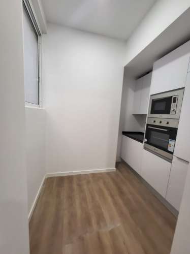 Apartamento T2 C Logradouro 10 m2 Benfica