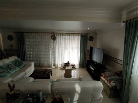 Moradia isolada V5 Verdizela +Anexo T1