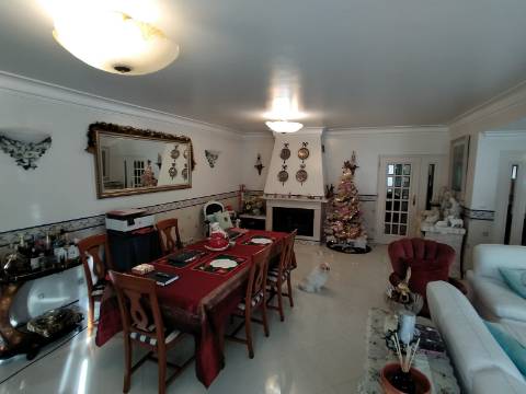 Moradia isolada V5 Verdizela +Anexo T1