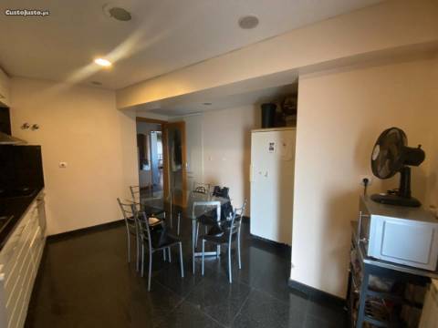 apartamento T3 Condomínio Del Rey