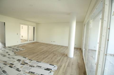 Apartamento T3 Novo Cova da Piedade