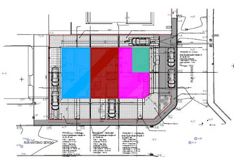 Moradia multi-familiar T3 em Fernão Ferro.