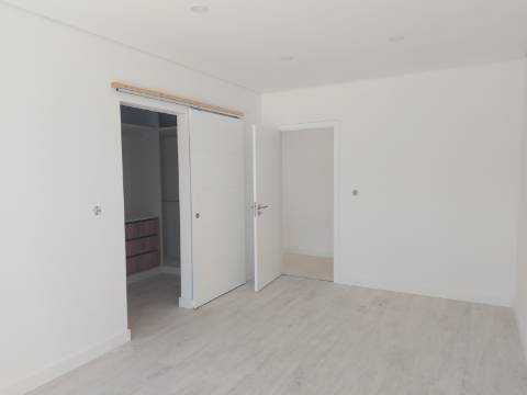 MORADIA T3 GEMINADA COM PISCINA - QUINTA DO ANJO